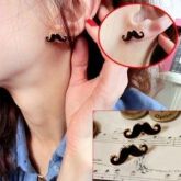 BRINCO MUSTACHE